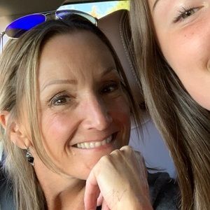 Meet your Posher, Marci